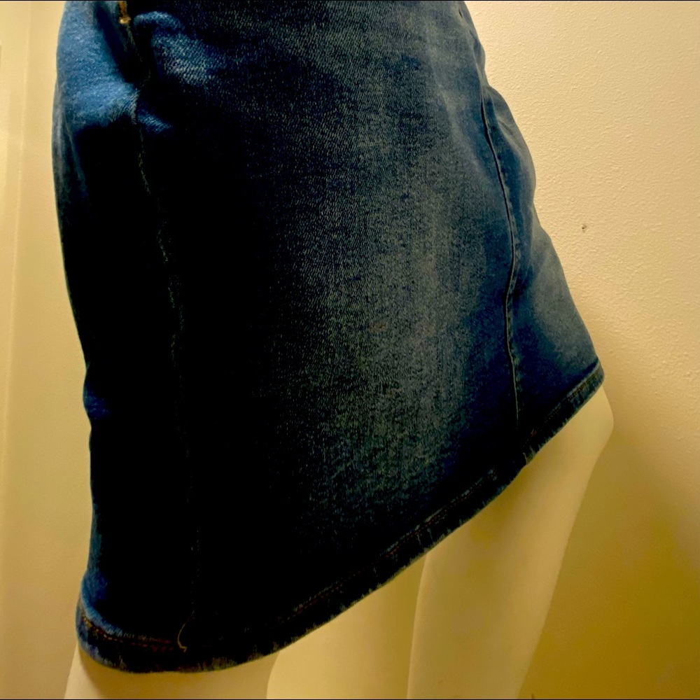 Jag Women’s Denim skirt size 8 NWT!